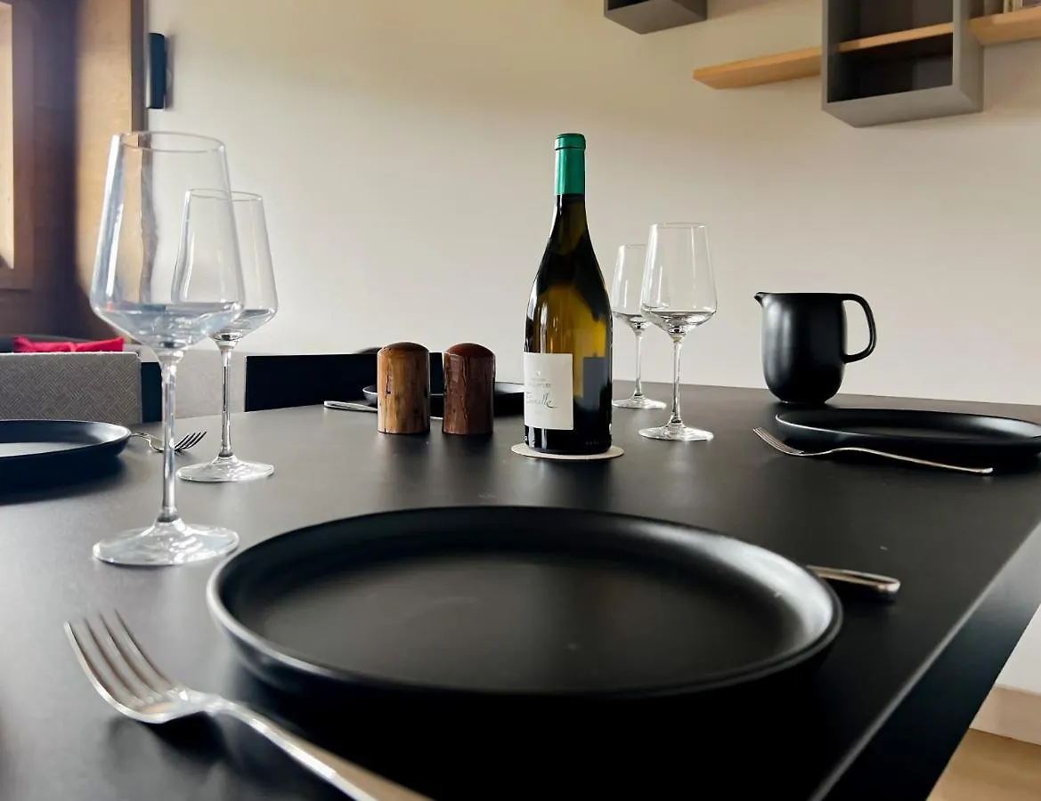 Stallion D15 Megeve Apartment